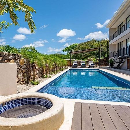 Tamarindo Beach, Prime Location, Fantastic Watersalt Pool & Cold Plunge, Family & Friends Kültér fotó