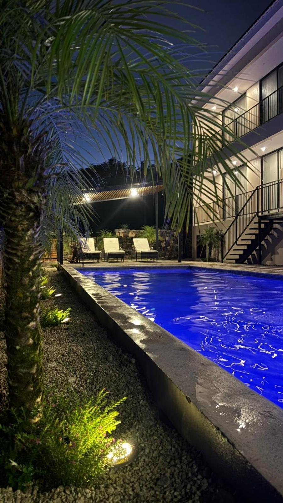 Tamarindo Beach, Prime Location, Fantastic Watersalt Pool & Cold Plunge, Family & Friends Kültér fotó