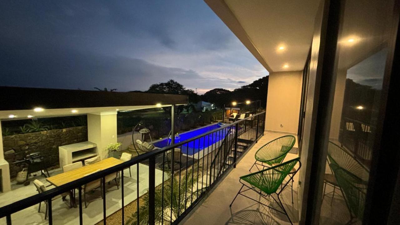 Tamarindo Beach, Prime Location, Fantastic Watersalt Pool & Cold Plunge, Family & Friends Kültér fotó