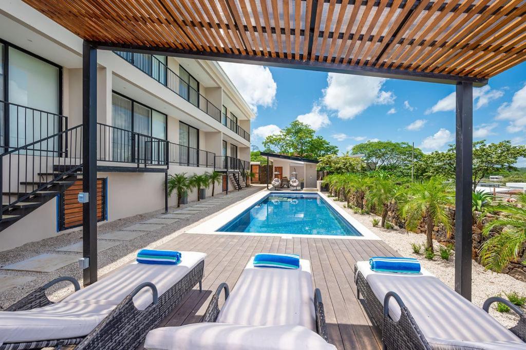 Tamarindo Beach, Prime Location, Fantastic Watersalt Pool & Cold Plunge, Family & Friends Kültér fotó